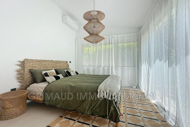 Villa - 197 m² - 6 pièces