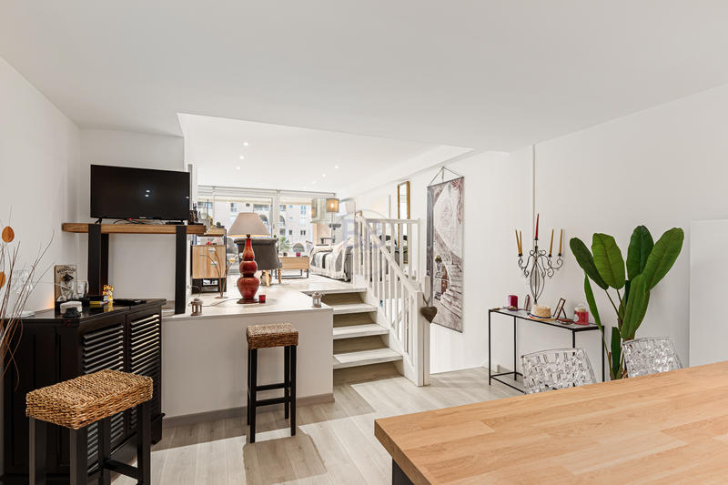 Appartement - 87 m² - 3 pièces