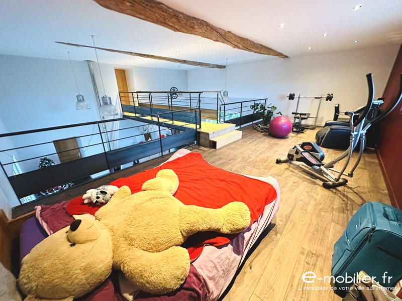 Maison - 190 m² - 7 pièces