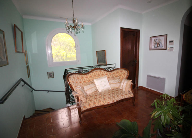 Maison - 201 m² - 7 pièces