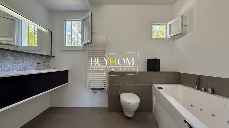 Maison - 177 m² - 5 pièces