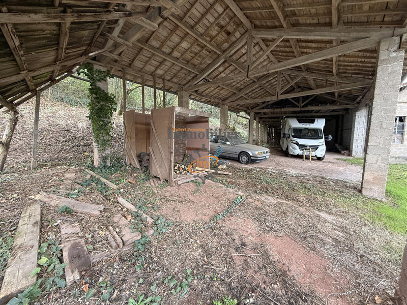 Maison - 340 m² - 2 pièces