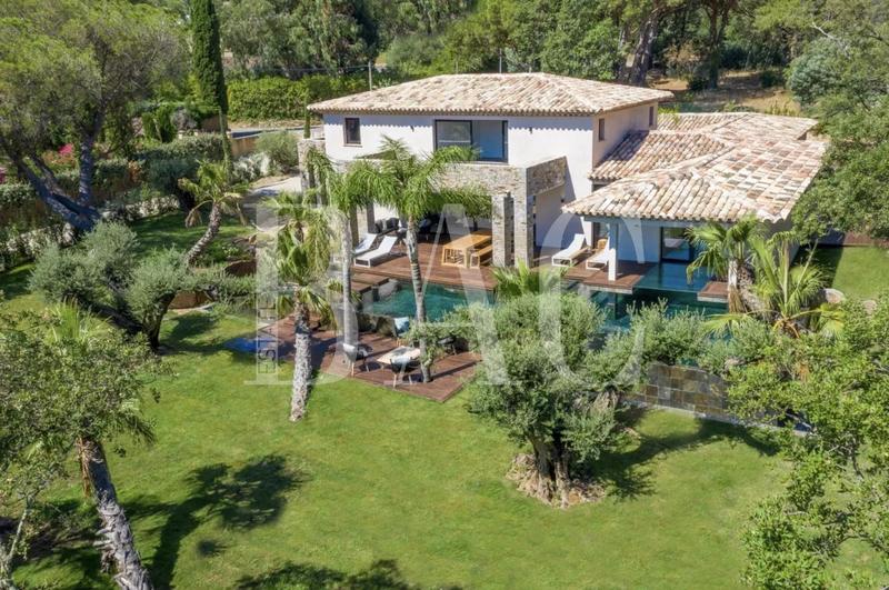 Villa - 350 m² - 7 pièces