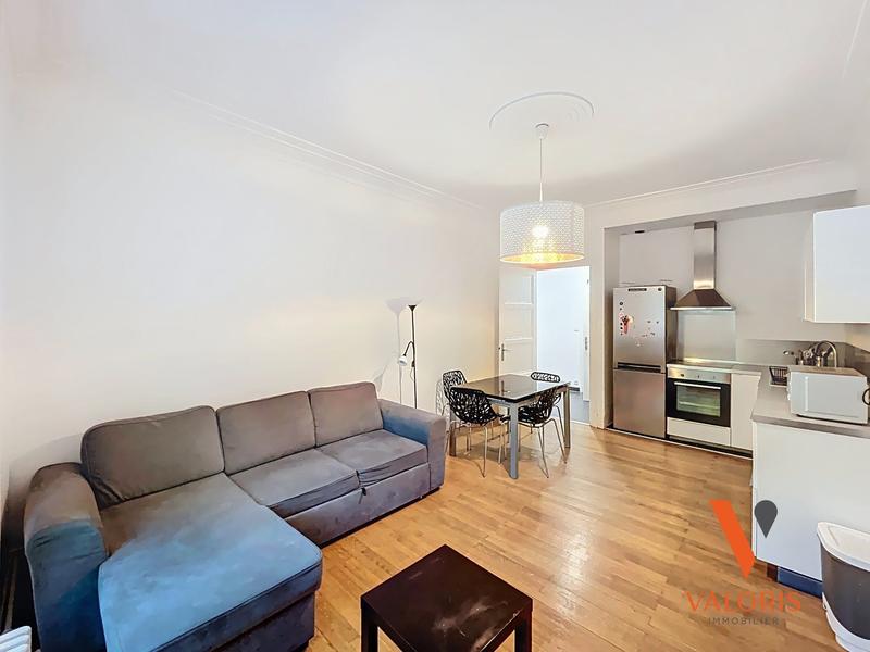 Appartement - 99 m² - 5 pièces