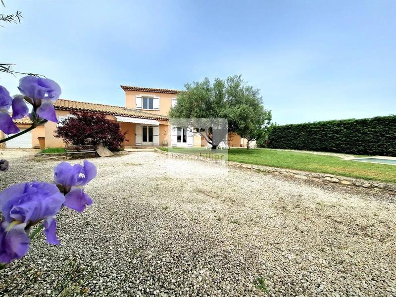 Maison - 170 m² - 6 pièces