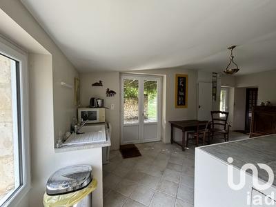 Maison - 240 m² - 6 pièces