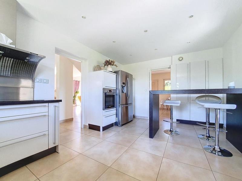 Villa - 195 m² - 4 pièces