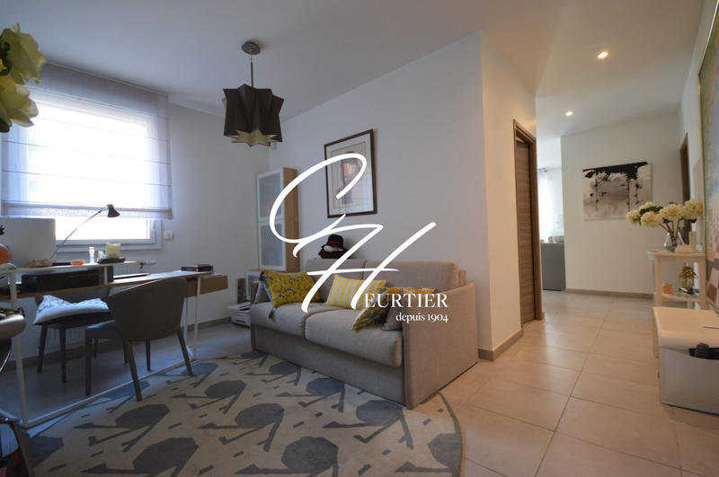 Appartement - 105 m² - 4 pièces