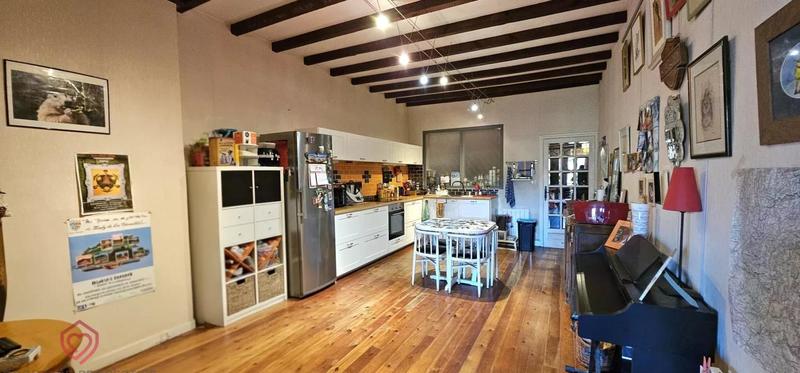 Immeuble - 92 m² - 3 pièces