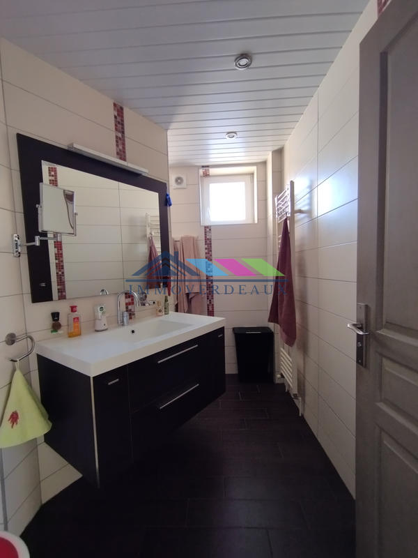 Maison - 130 m² - 10 pièces