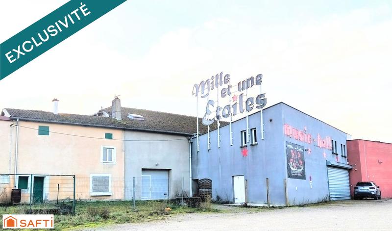 Local commercial - 1 417 m² - 33 pièces