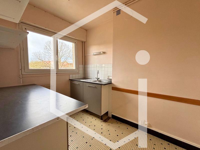 Immeuble - 305 m² - 16 pièces