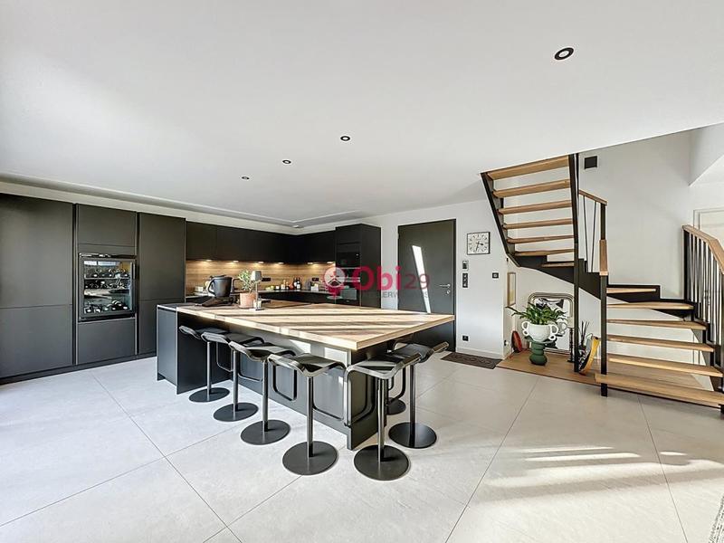 Maison - 135 m² - 5 pièces