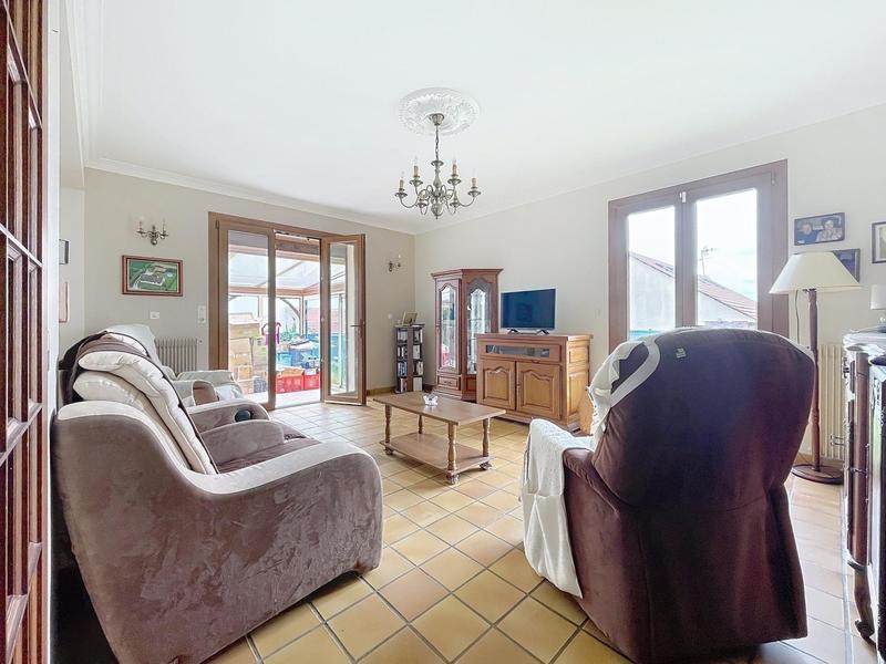 Maison - 206 m² - 6 pièces