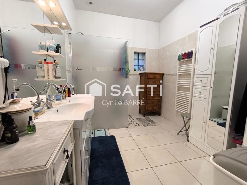 Maison - 140 m² - 5 pièces