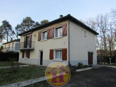 Maison - 93 m² - 5 pièces