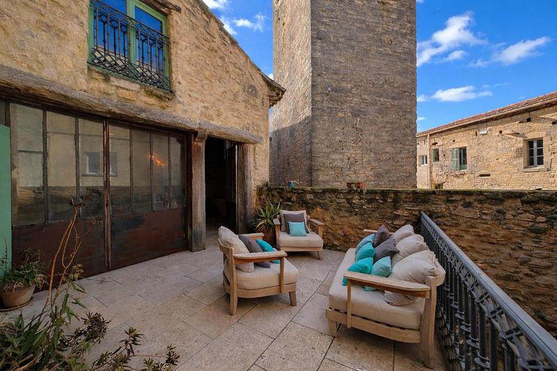 Maison - 148 m² - 9 pièces