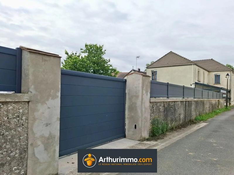 Maison - 232 m² - 8 pièces