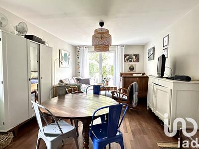 Appartement - 85 m² - 5 pièces