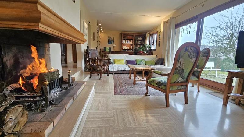 Maison - 180 m² - 7 pièces