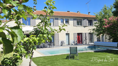 Maison - 162 m² - 8 pièces