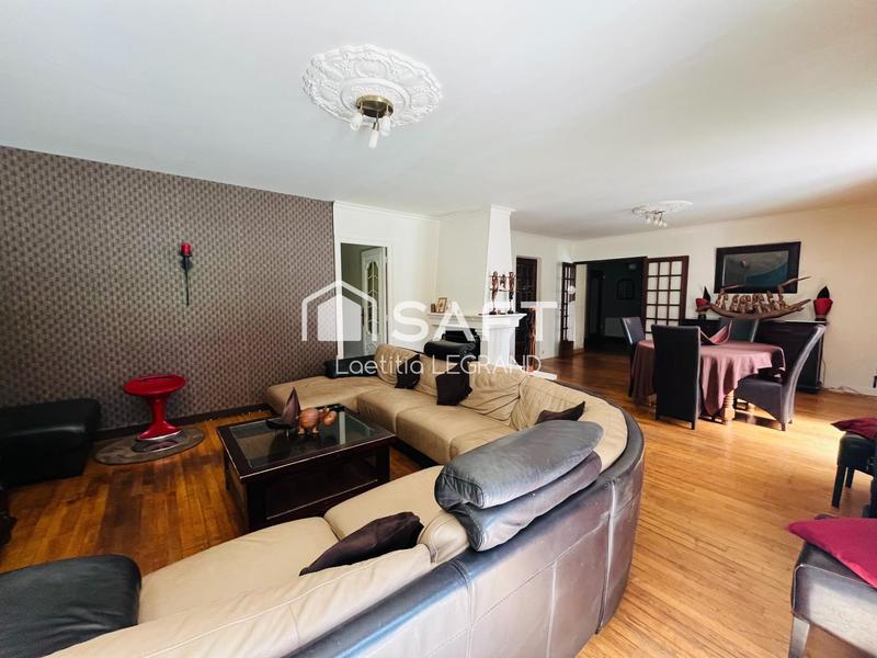 Maison - 150 m² - 7 pièces