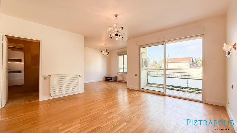 Maison - 142 m² - 6 pièces