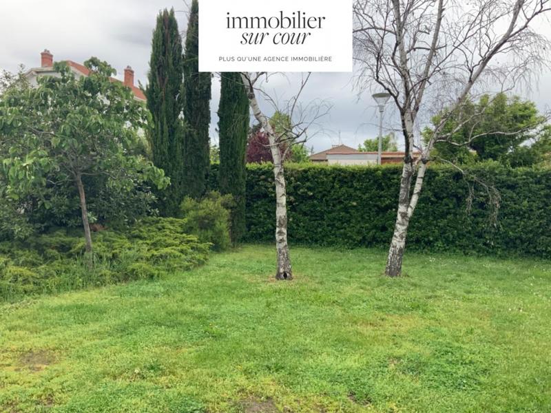 Terrain constructible - 588 m²