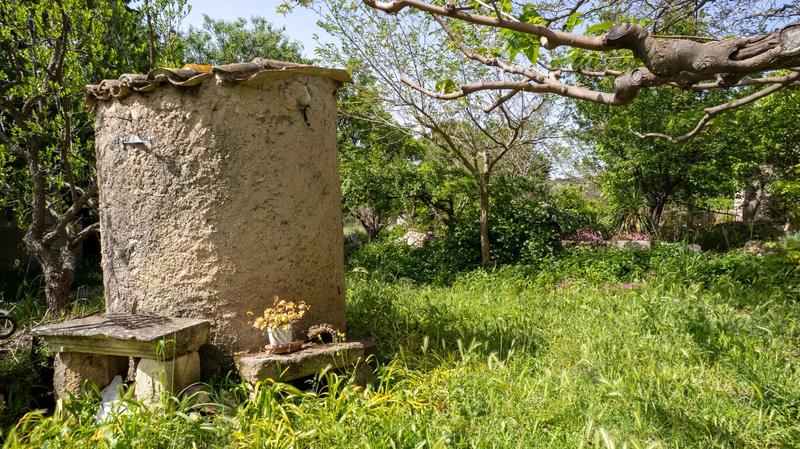 Propriété - 700 m²