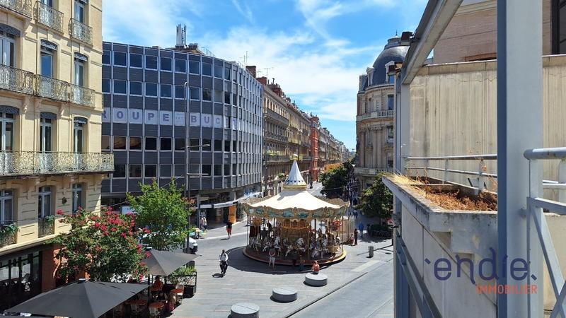 Appartement - 94 m² - 4 pièces