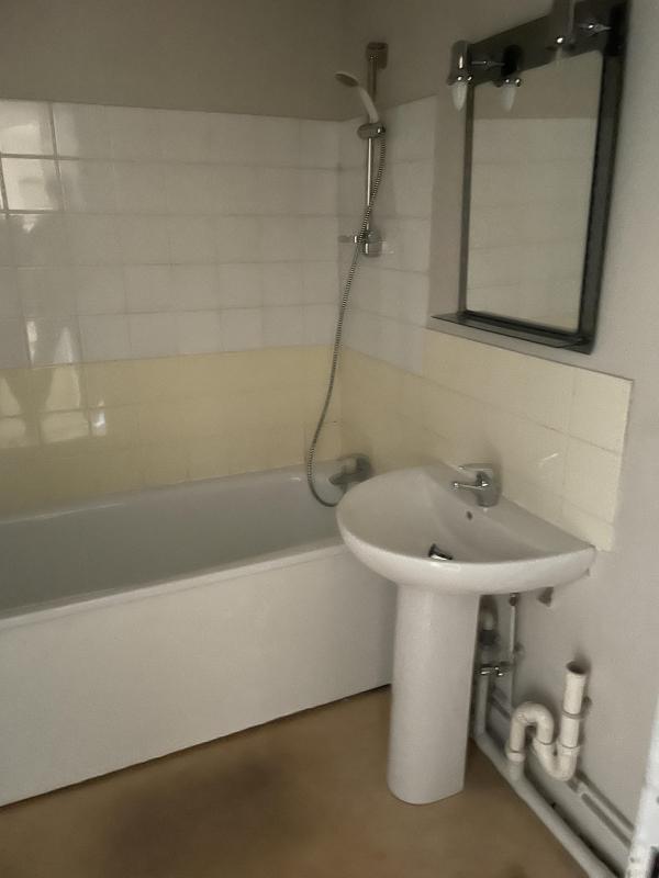 Appartement ancien - 74 m² - 3 pièces