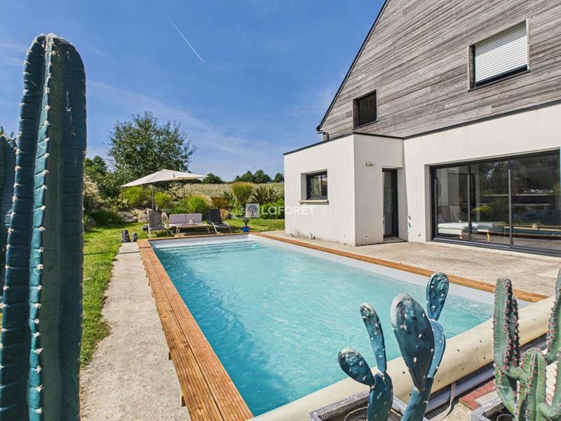 Maison - 167 m² - 6 pièces