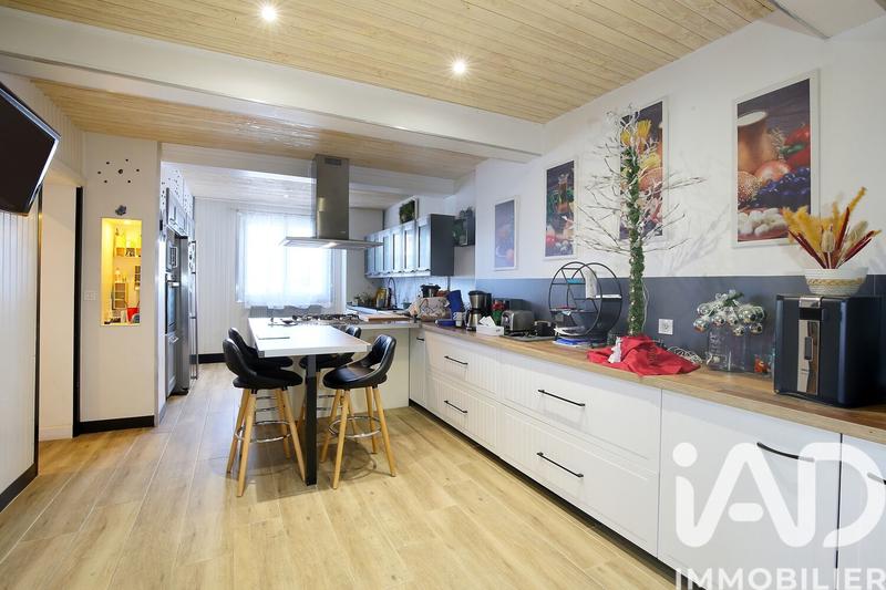 Maison de ville - 210 m² - 7 pièces