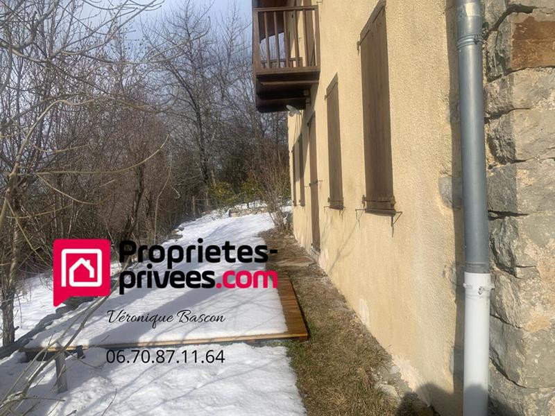 Maison - 210 m² - 8 pièces