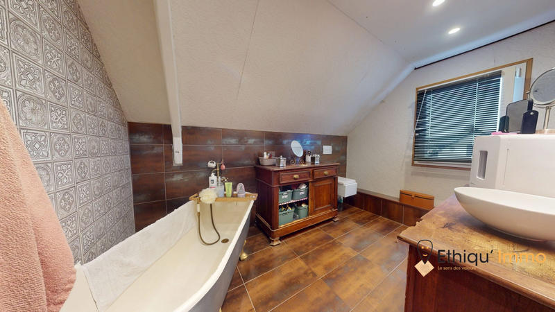 Maison - 110 m² - 5 pièces