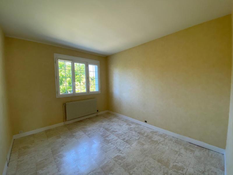 Maison - 182 m² - 10 pièces