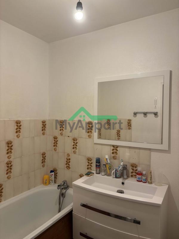 Appartement - 10 m² - 2 pièces