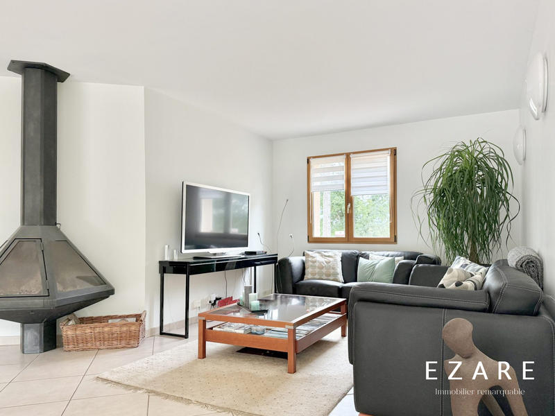 Maison - 251 m² - 7 pièces