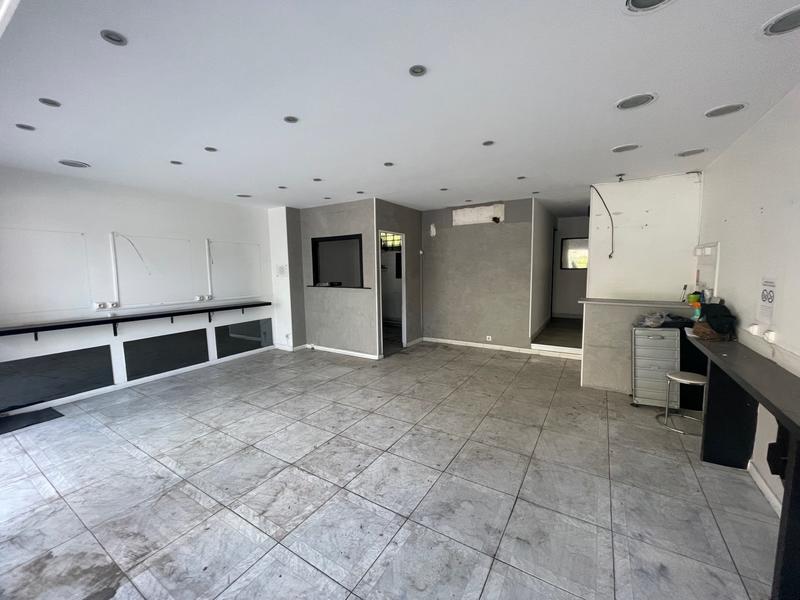 Local commercial - 59 m² - 2 pièces
