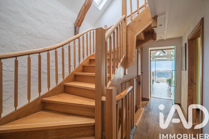 Maison - 254 m² - 7 pièces