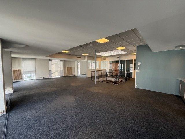 Bureau - 428 m²