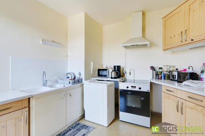 Appartement - 80 m² - 4 pièces