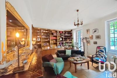 Maison - 186 m² - 8 pièces