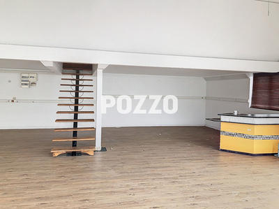 Local commercial - 194 m² - 1 pièce