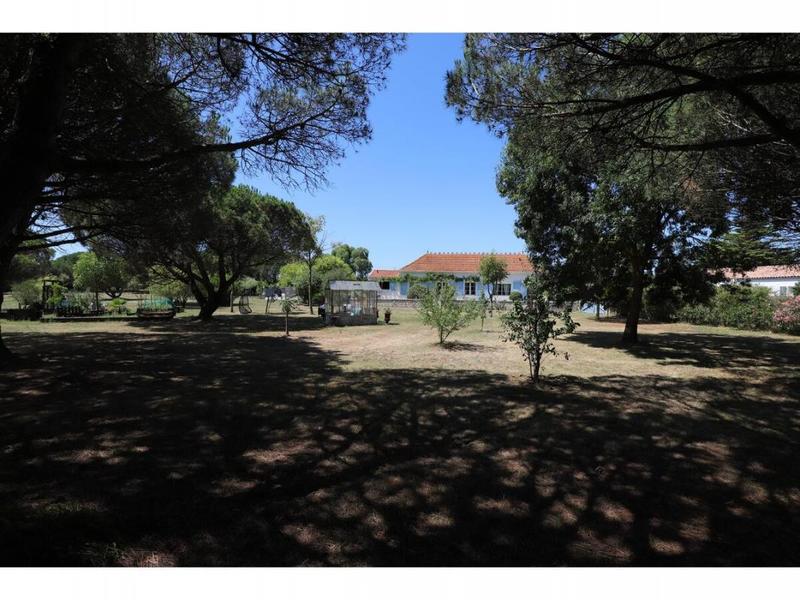 Maison - 189 m² - 13 pièces