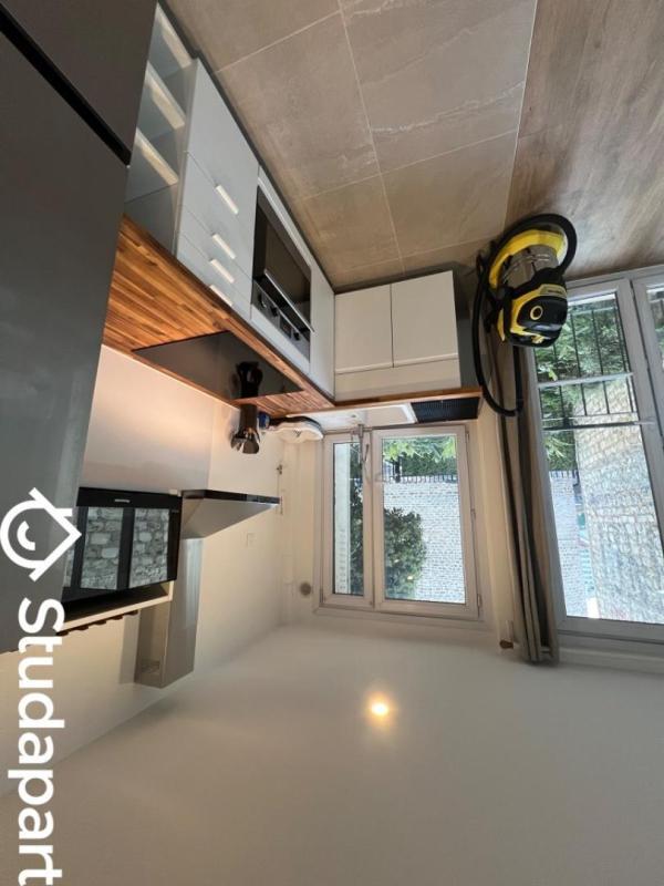 Chambre - 11 m² - 1 pièce