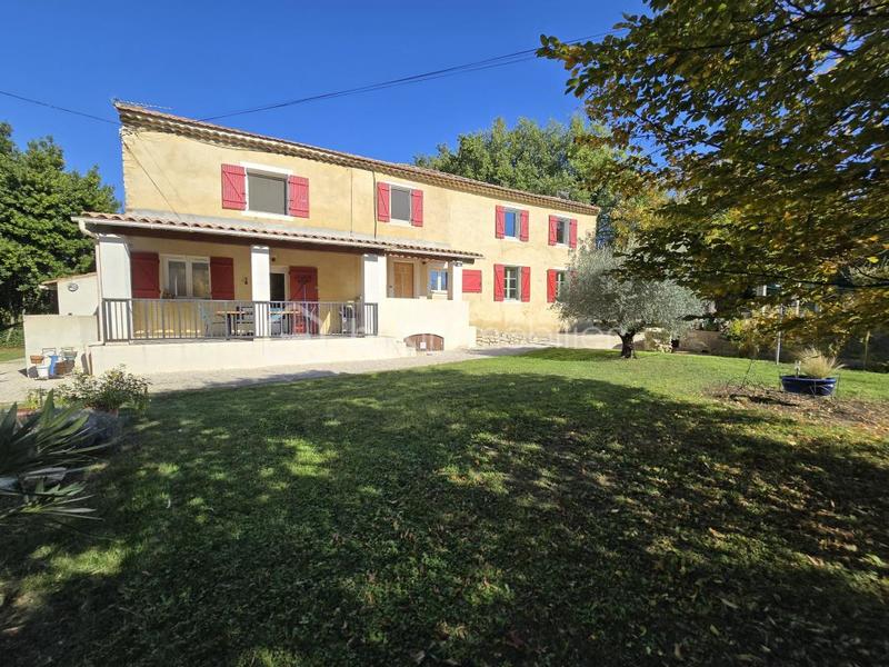 Corps de ferme - 142 m² - 6 pièces