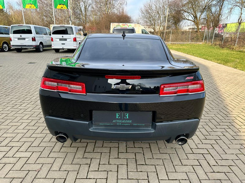 Chevrolet Camaro Coupe 5.7 V8