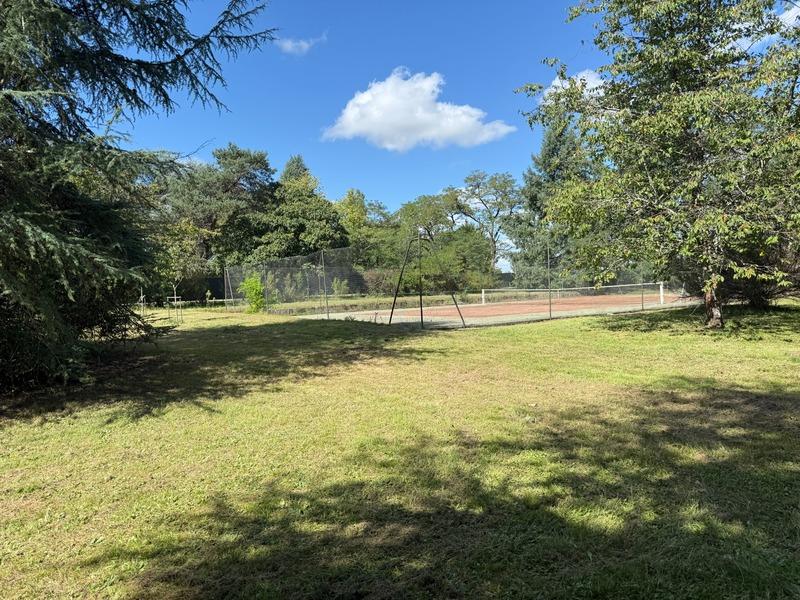 Maison de maîtres - 365 m² - 12 pièces