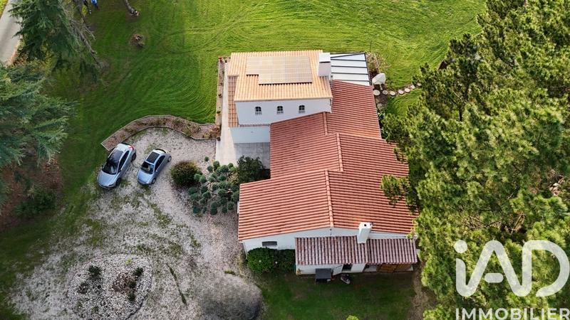 Maison - 174 m² - 6 pièces